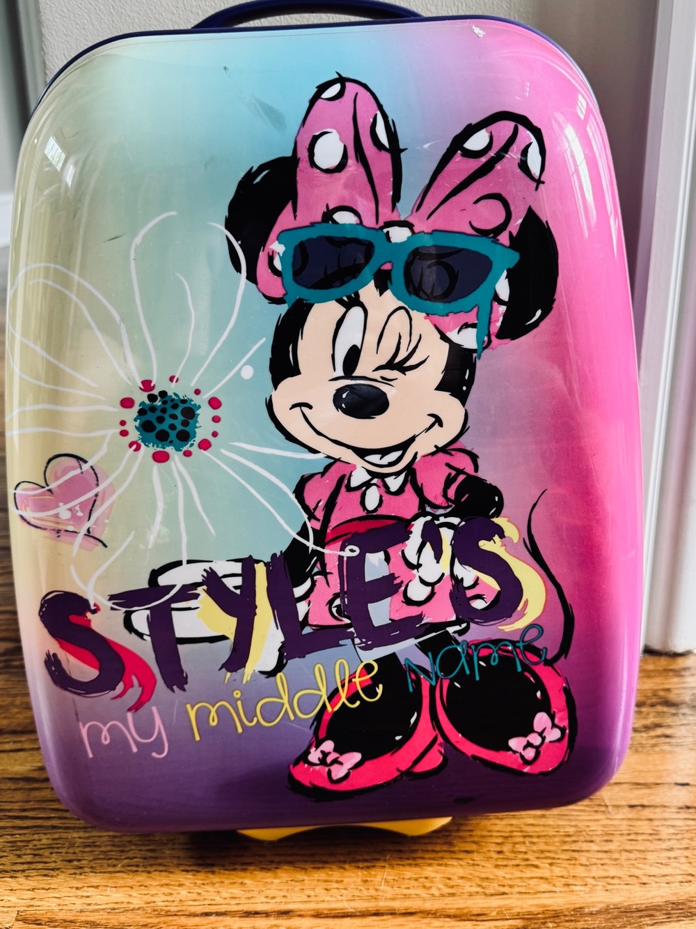 American Tourister Disney 18” Upright Hardside Minnie Suitcase